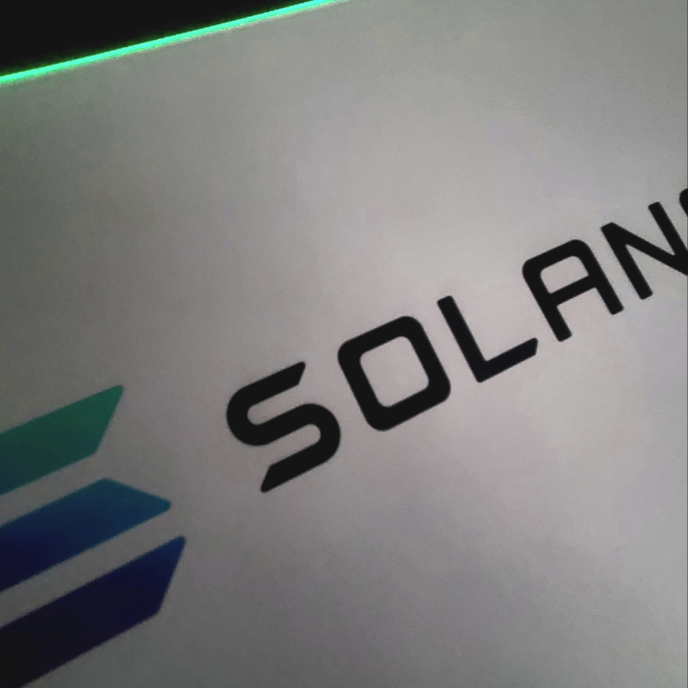 LARGE RGB GAMING MOUSEPAD ( SOLANA )Q